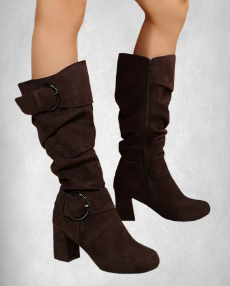 Laura | Botas de ante con hebilla y caña media